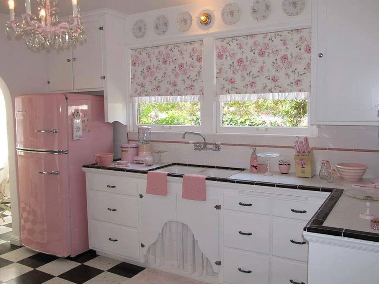 Pink curtains in the kitchen